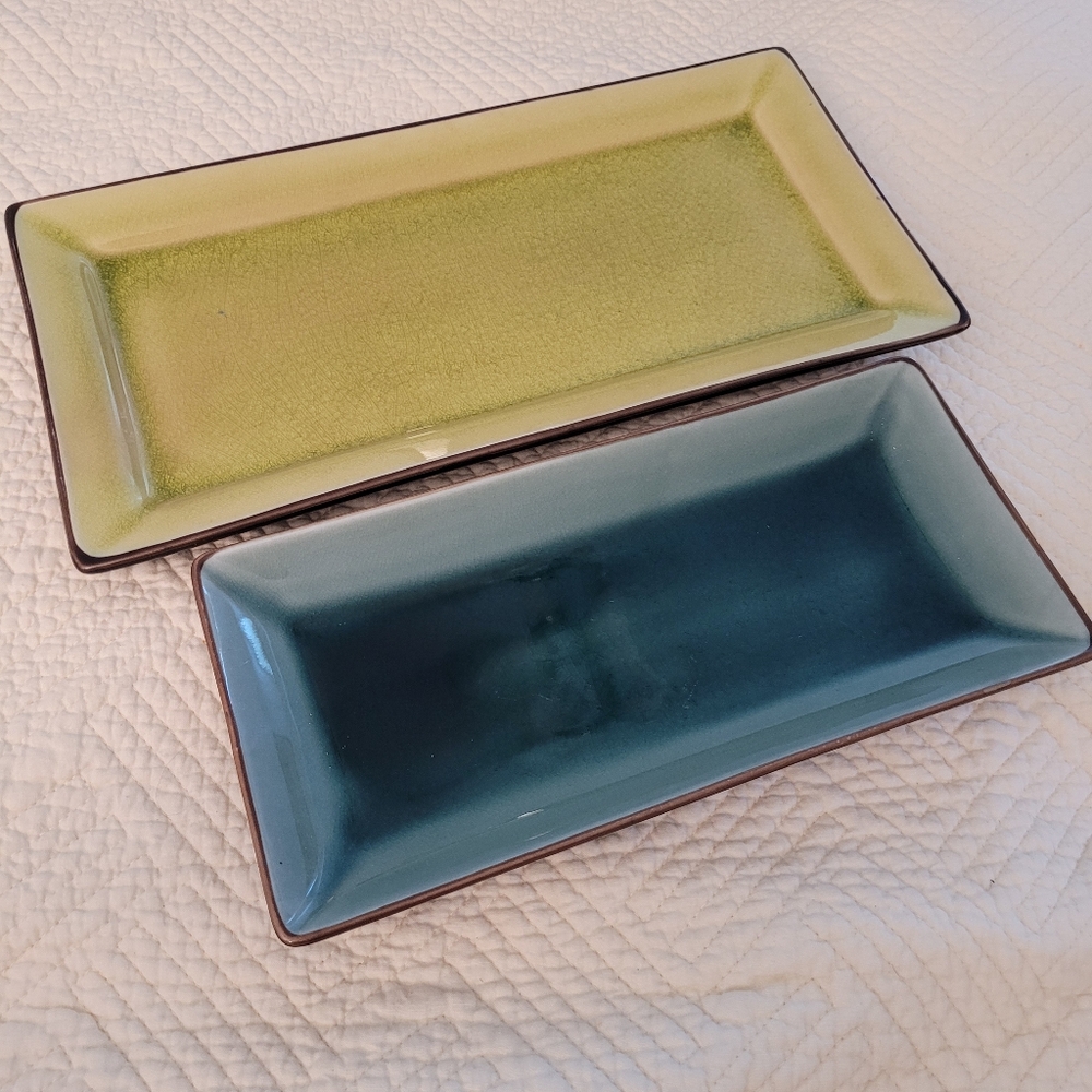 Pier 1 Set Of 2 Teal And Chartreuse Stoneware Serving Platters Trays Fused Glass